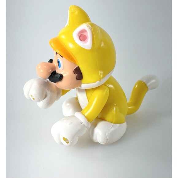 World of Nintendo Super Mario Cat Mario Jakks Pacific PVC Yellow & White Figure - Picture 3 of 9
